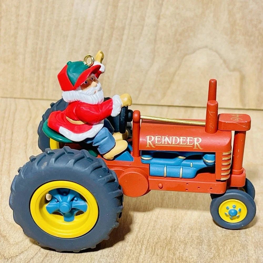 VTG 1994‎ Hallmark Keepsakes Ornament Here Comes Santa Makin Tractor Tracks